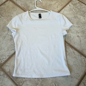GapFit white short sleeve cropped rib tee